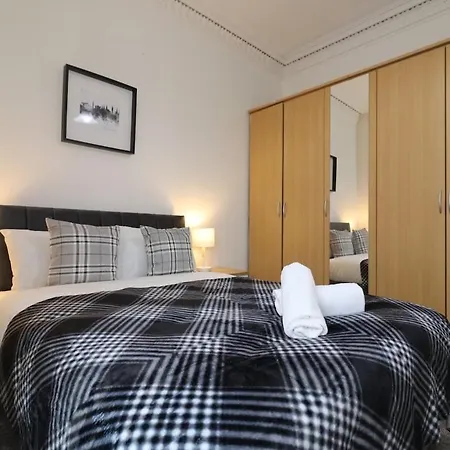 别墅 10 Bedrooms Pool Table Garden Piano 格拉斯哥