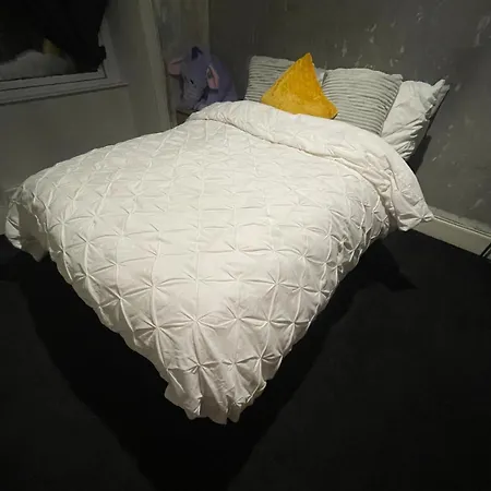 Apartment West End 2 Bed