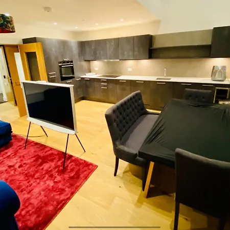 Bed and Breakfast North Kelvin 3*