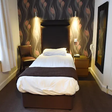 Sandyford 3*