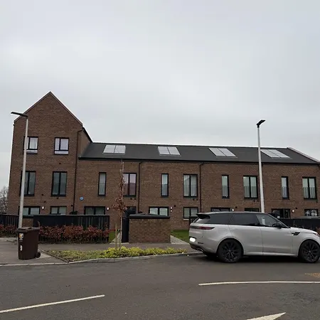 Holiday home Wee Townhouse, 3 Beds With Free Parking, Wifi & Ethernet Connection