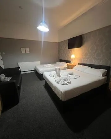 Piccolo Hotel