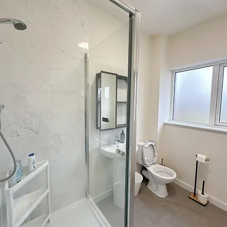 Holiday home Wee Townhouse, 3 Beds With Free Parking, Wifi & Ethernet Connection *