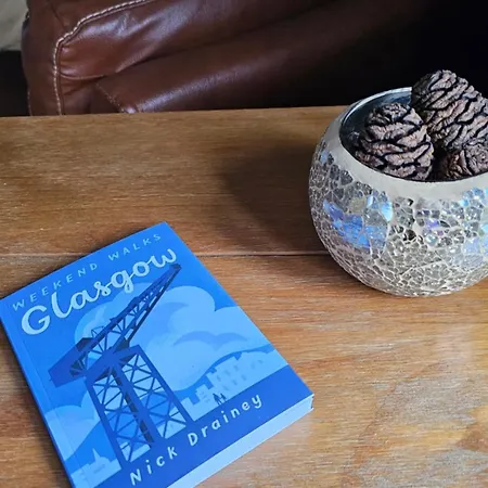 Beautiful Self Contained With Garden Appartement Glasgow