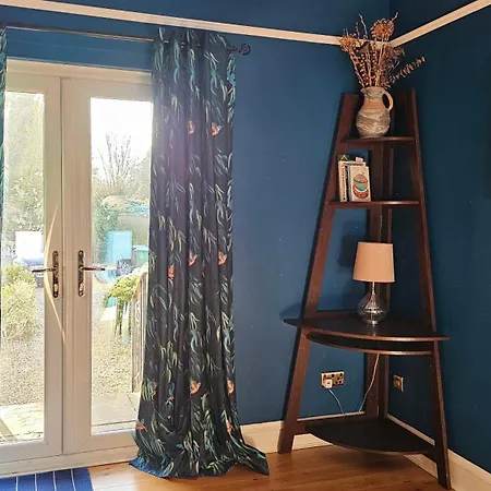 Daire Beautiful Self Contained With Garden *