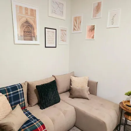 3-bed In Holiday home Glasgow