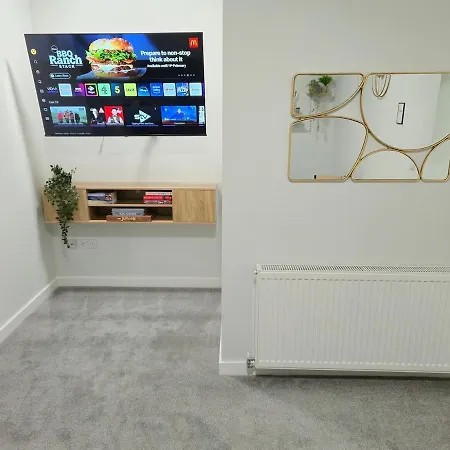 Holiday home 3-bed In Glasgow