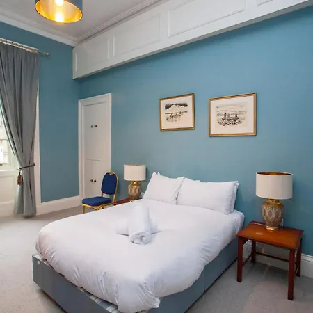 Apartment Spacious 4-bedroom Retreat In *