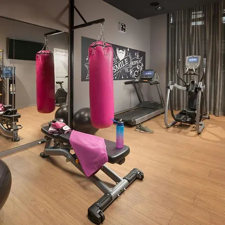 Hotell Moxy Merchant Glasgow