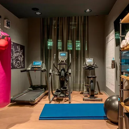 Szálloda Moxy Merchant 3*