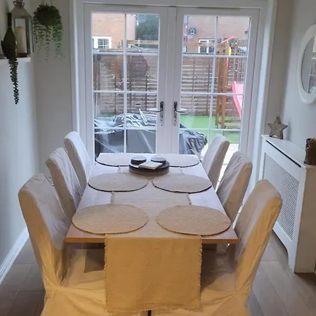 Tatil Evi Stylish Modern 3 Bedroom House Free Parking Glasgow