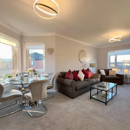 Apartmán Chic & Cozy 2-bed Flat In - Free Parking