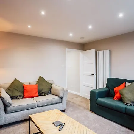 Holiday home Dalmarnock
