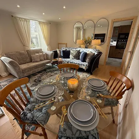 Apartment Away From In - Free Street Parking *