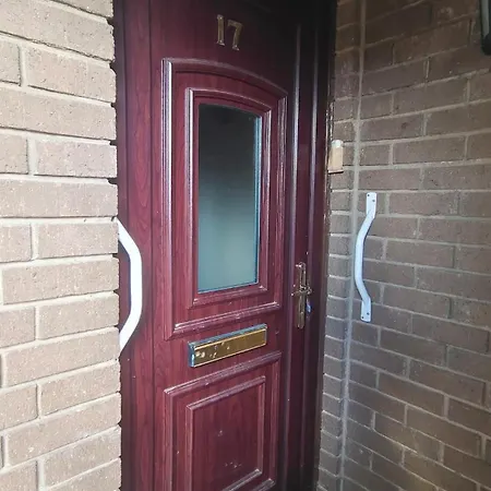 Apartment Free Parking 2-bedroom House In *