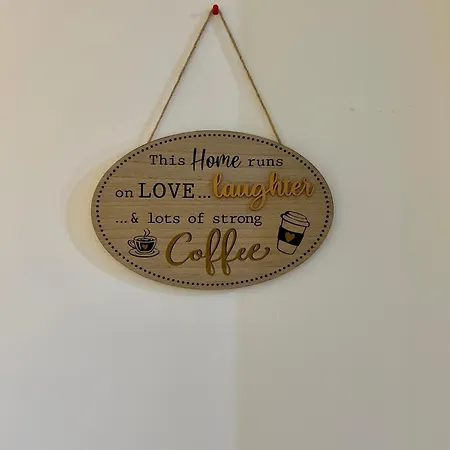 Apartment Sleek & Modern 2br - Easy Access To Centre Glasgow