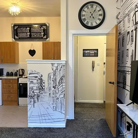 - Sleeps 2 & Freeparking During Weekend Appartement