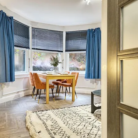 Daire Spacious 4 Bedroom Near West End Glasgow