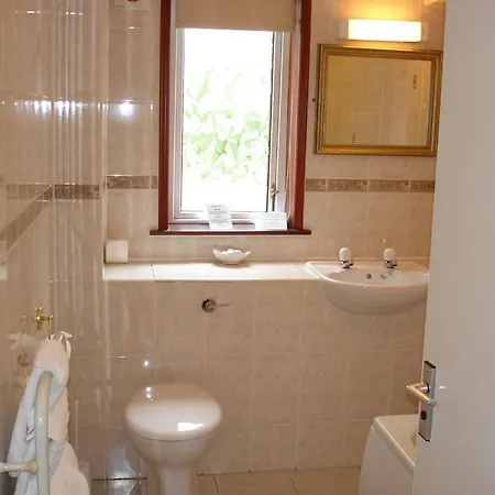 Kings Park Hotel