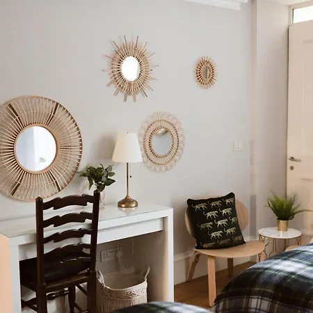 アパート Elegant West End Flat In グラスゴー