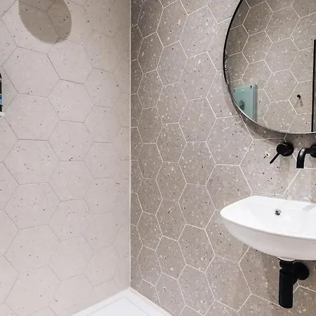 Fresh Stylish West End Flat * Glasgow