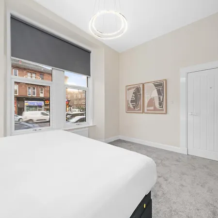 Διαμέρισμα Large 4 Bed - Sleeps 8 - Perfect For Long - 30 Sec Walk To Subway - 5 Min Drive To Centre