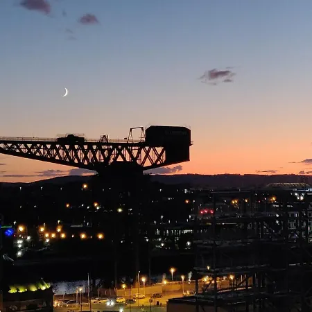 Stylish Finnieston Centre Free Parking Daire *