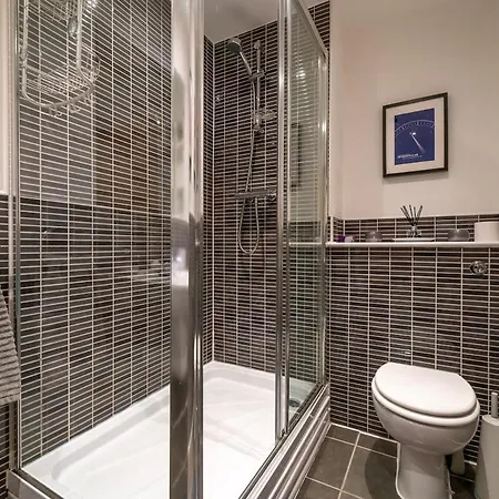 Stylish Finnieston Centre Free Parking Daire