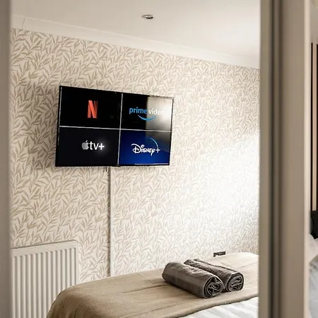 Spacious 3 Bed In With Free Parking Tatil Evi Glasgow
