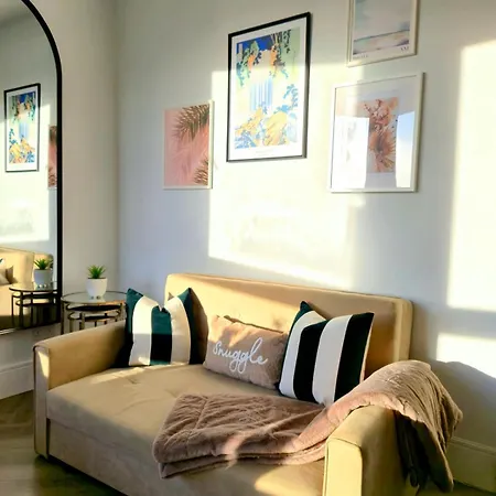 Modern, Cosy In * Glasgow