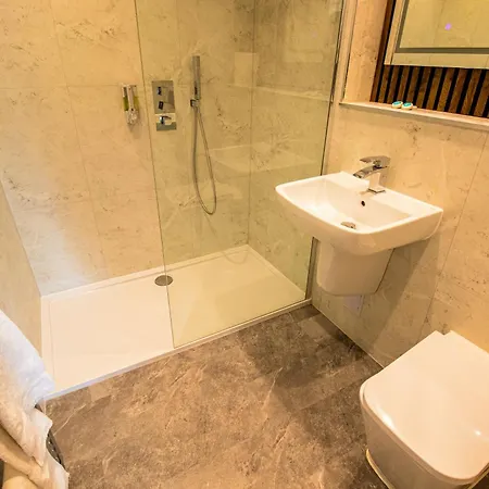 Sandyford Otel