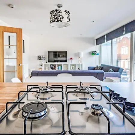 City Flats Apartment *