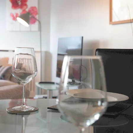 Apartment Fabulous Stylish Flat In Merchant & Free Secure Parking Glasgow