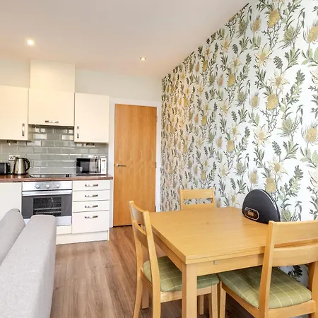 Apartment Joivy Chic Flat With Balcony In Merchant
