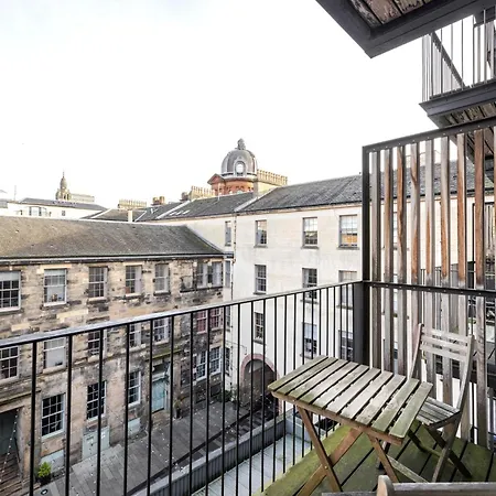 Joivy Chic Flat With Balcony In Merchant *
