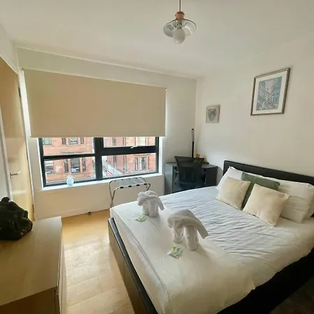 Perfect Location In Heart Of West End - Pass The Keys * גלאזגו