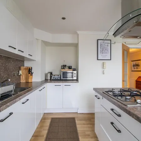 Apartment Metropolitan St Andrews Cathedral View - Pass The Keys *