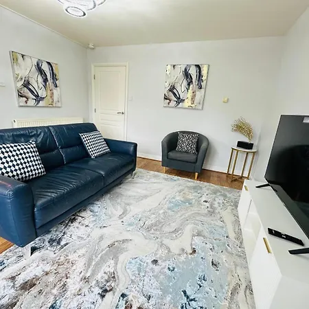 Apartman Modern Economy Glasgow Apartment With King Bed