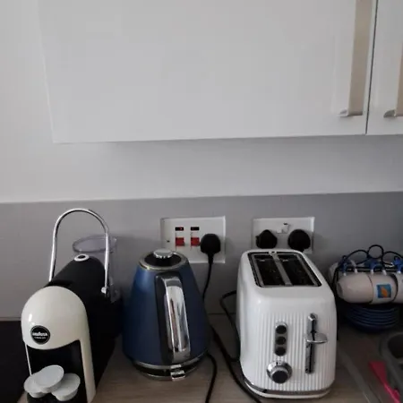 Apartment Cozy, Modern Flat In Govan Glasgow