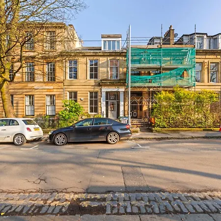 Unique Victorian In Glasgow