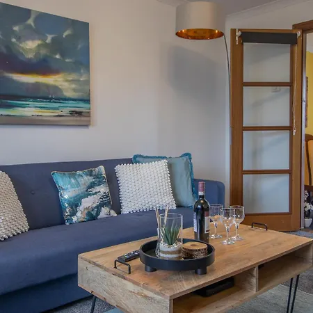 Ideal Contractor Stay 2-Bed Near Glasgow Fort