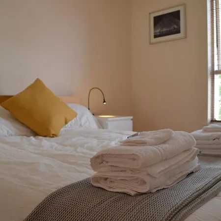 아파트 In Heart Of West End- Parking Space- Recent Refurb- Near And Kelvingrove Art Gallery *