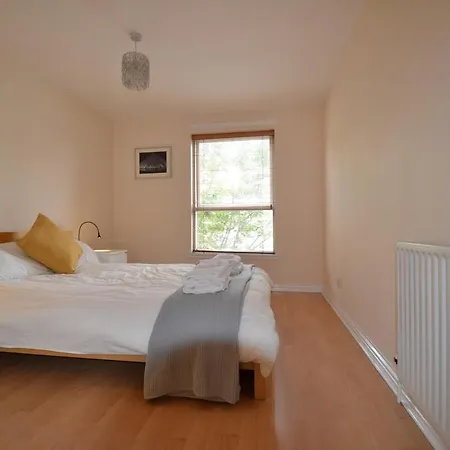 公寓 In Heart Of West End- Parking Space- Spacious- Near And Kelvingrove Art Gallery 格拉斯哥