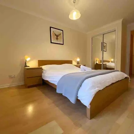 In Heart Of West End- Parking Space- Spacious- Near And Kelvingrove Art Gallery Glasgow