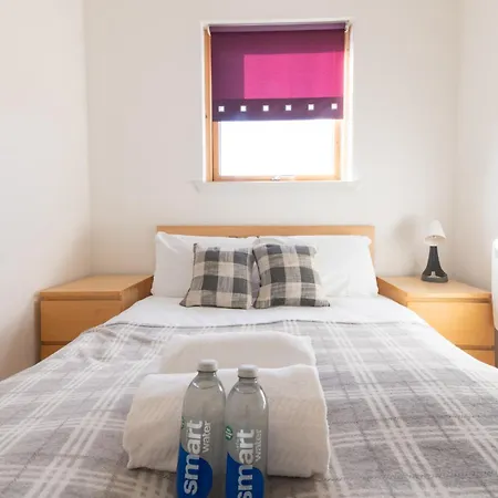Argyle Apartment