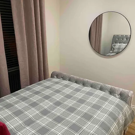 Top Floor West End Apartment - Partick, Glasgow Glasgow