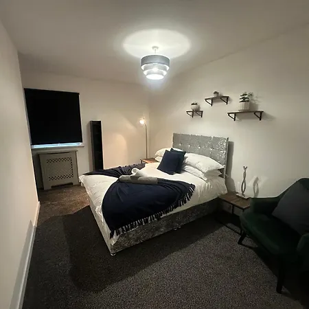 Apartament Modern 2br With 2 Bathrooms & Free Parking