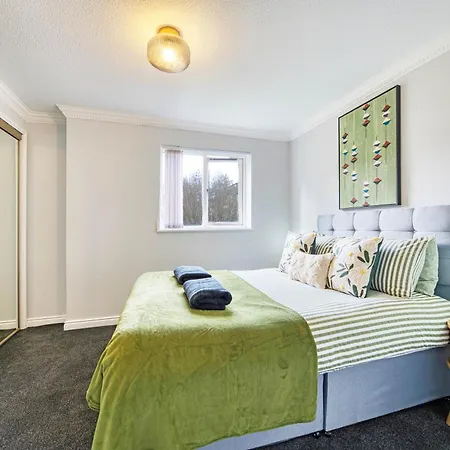 Spacious 5-bed Riverside With Free Parking * Glasgow