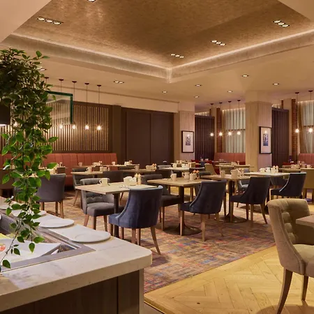 فندق دوبل تري باي هيلتون سينترال