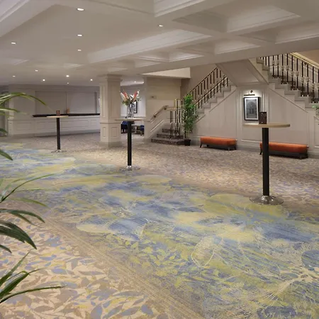 Doubletree By Hilton Hotel